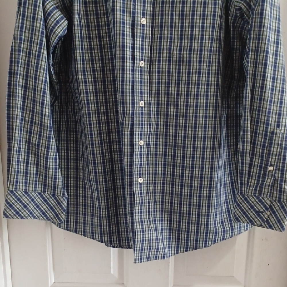 Roundtree & Yorke Navy & White Plaid Dress Shirt w/ White Collar - Picture 4 of 6